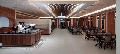 Instalación de iluminación decorativa y funcional logo