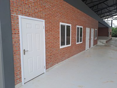 Instalación y reparación de puertas y ventanas logo