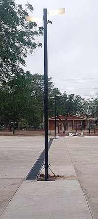 Diseño de iluminación funcional y decorativa exterior image1